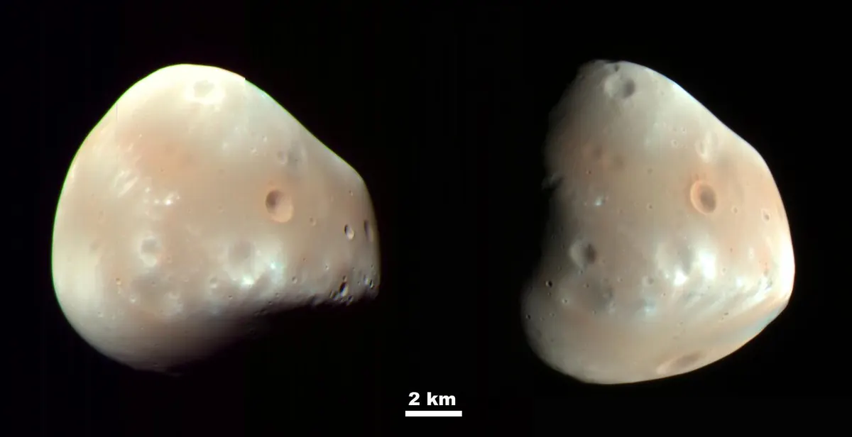 Two colour-enhanced HiRISE views of Deimos, the smaller of Mars's two moons, taken 5 hours and 35 minutes apart on February 21, 2009, with the Sun to the upper left in the left image and to the right in the second